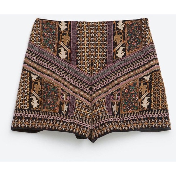 Zara high waisted embroidered shorts with side zipper (size small) - Picture 3 of 8